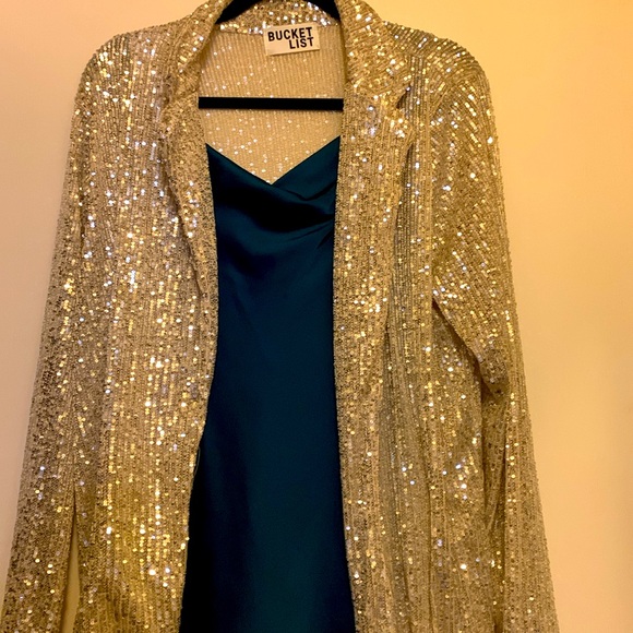 Bucket List Sequin Blazer. - Picture 4 of 4